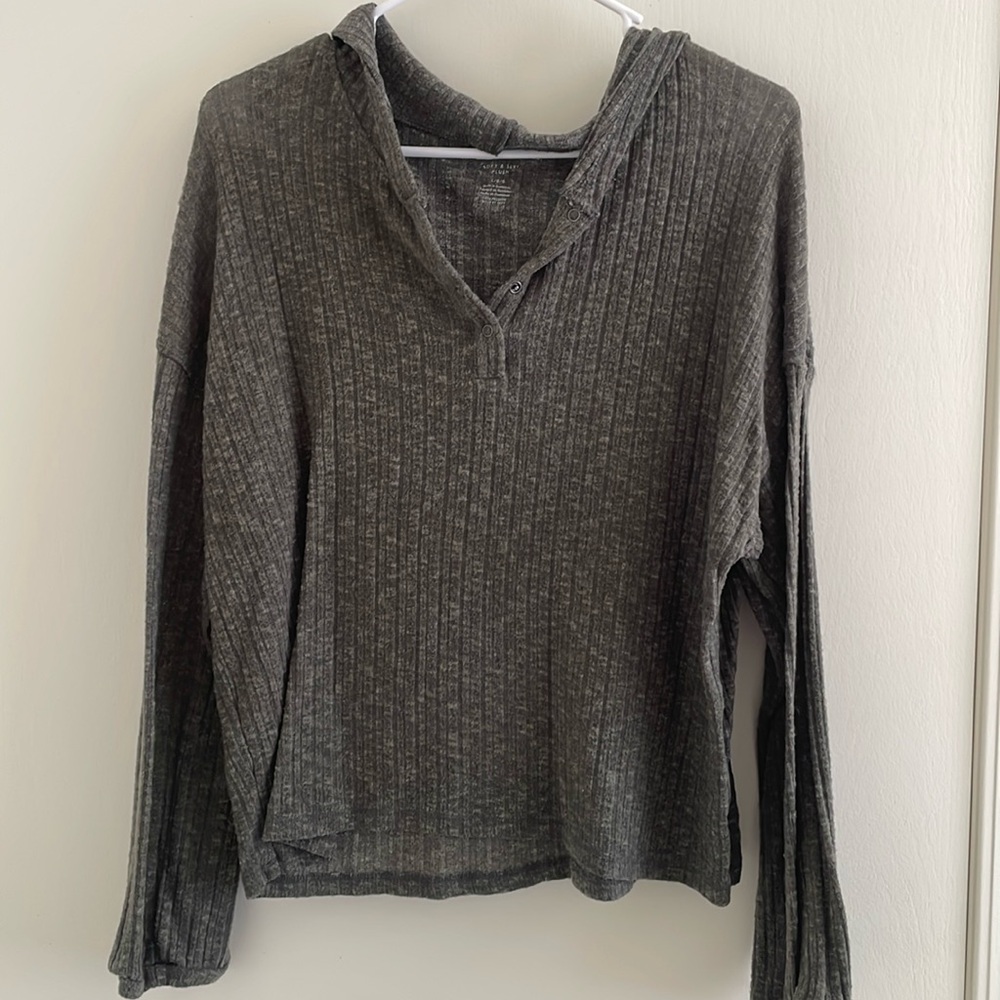 American Eagle Green Sweater Blouse with Hood.    Size: L